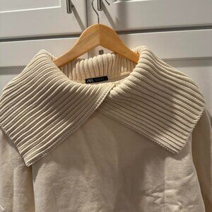 Cream Zara knit sweater with collar
